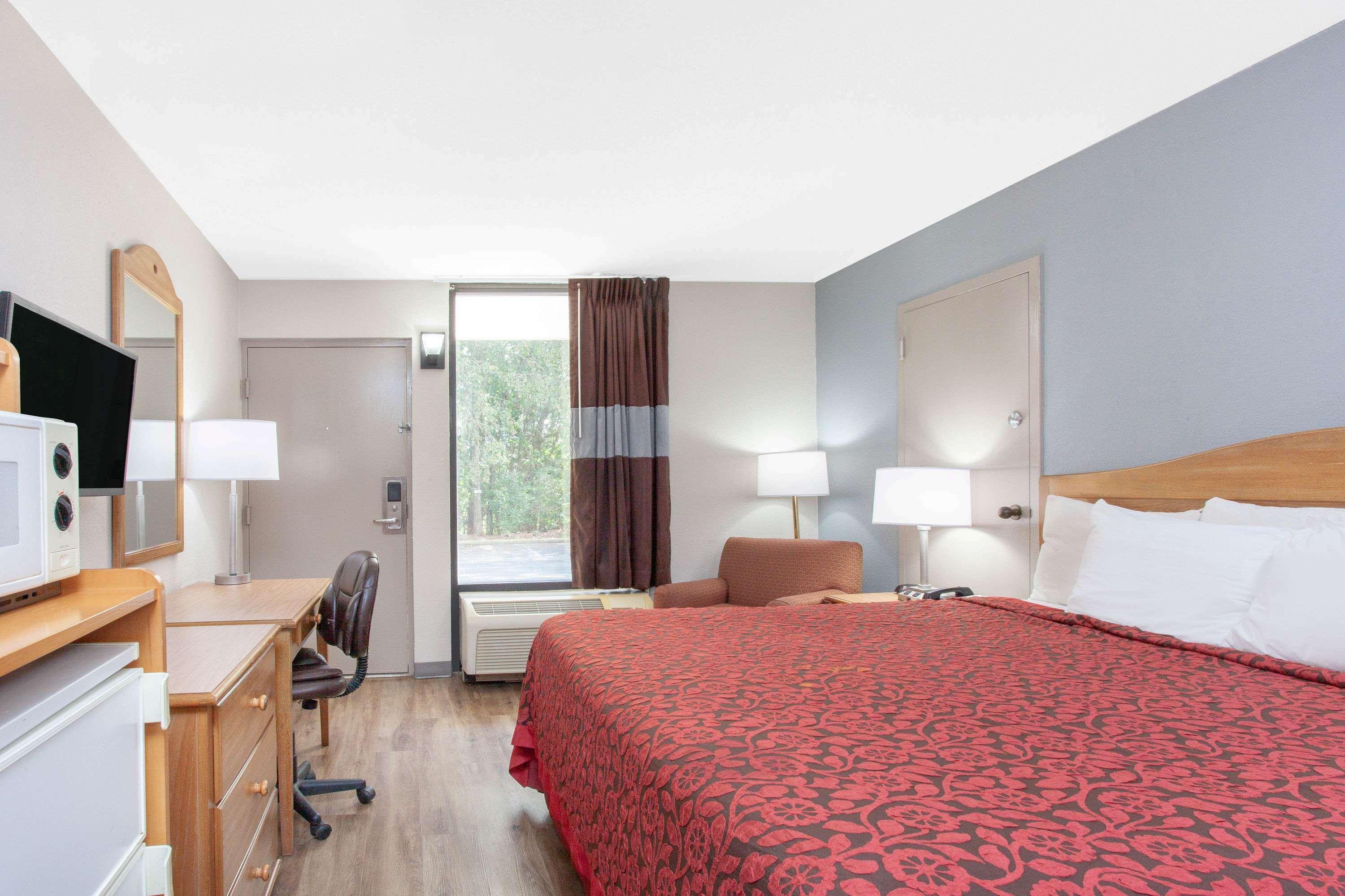 Days Inn By Wyndham Clinton - Laurens I-26 Eksteriør bilde