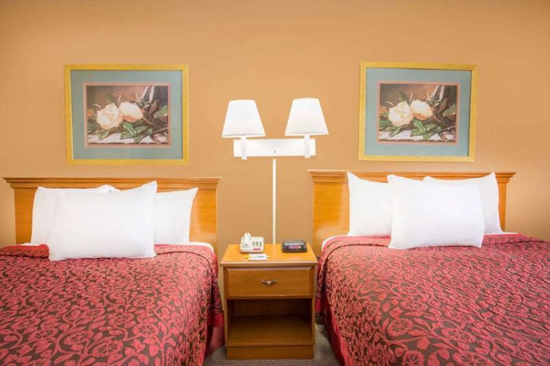 Days Inn By Wyndham Clinton - Laurens I-26 Eksteriør bilde