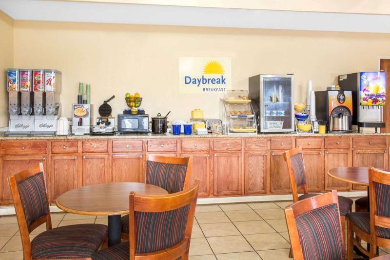 Days Inn By Wyndham Clinton - Laurens I-26 Eksteriør bilde